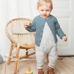 T11-25 Leke jakkapeysa